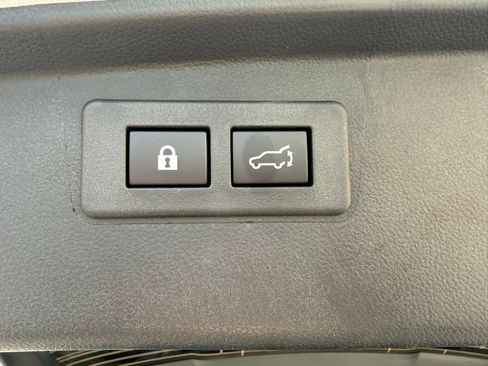 Certified 2025 Subaru Outback Premium w/ Popular Package #1A AWD/4WD image 31