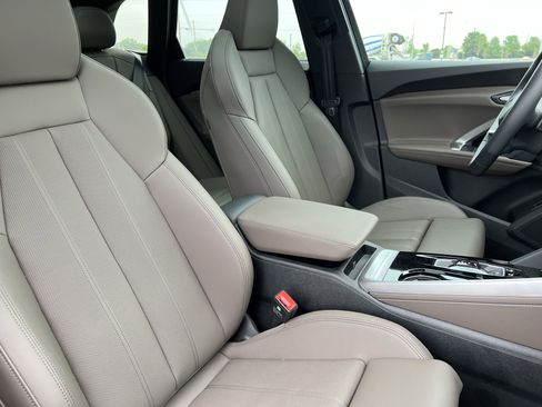 Used 2025 Audi Q5 Premium Plus w/ Premium Plus AWD/4WD image 35
