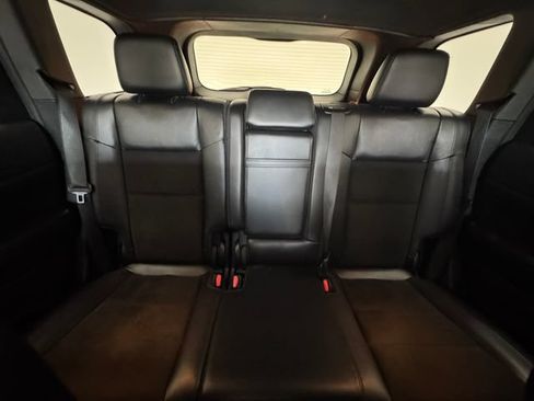 Used 2019 Jeep Grand Cherokee Altitude RWD image 7
