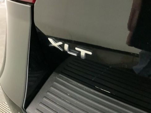 Used 2018 Ford Expedition XLT w/ Equipment Group 202A image 17