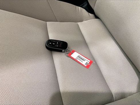 Used 2024 Honda CR-V EX image 30