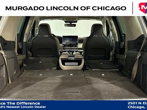 Used 2023 Lincoln Navigator Reserve AWD/4WD image 36