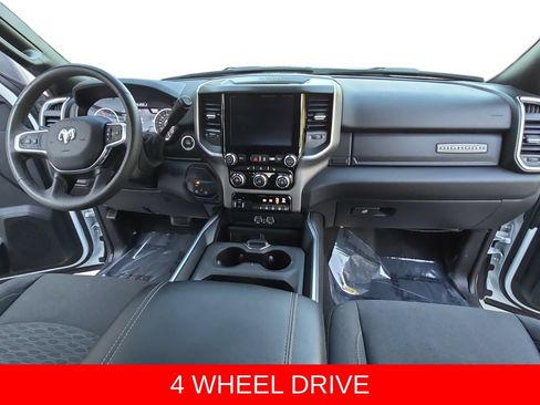 Used 2025 RAM 3500 Big Horn AWD/4WD image 9