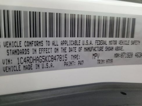 Used 2019 Dodge Durango SXT image 33