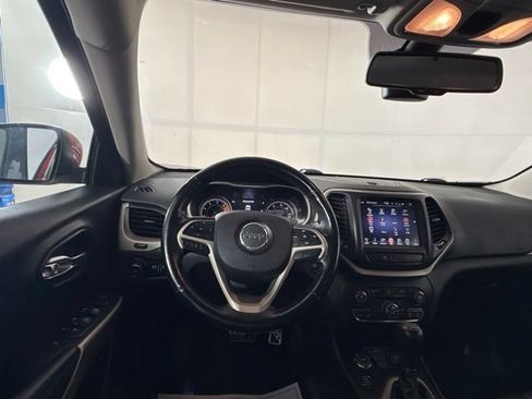 Used 2018 Jeep Cherokee Limited w/ High Altitude Package AWD/4WD image 26