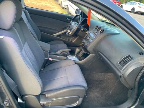 Used 2008 Nissan Altima 3.5 SE FWD image 18