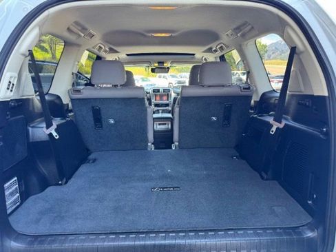 Used 2021 Lexus GX 460 Premium w/ Accessory Package AWD/4WD image 51