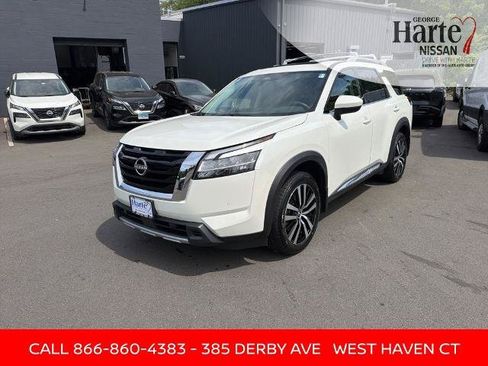 Certified 2023 Nissan Pathfinder Platinum AWD/4WD image 3
