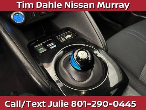 Used 2022 Nissan Leaf SV FWD image 32