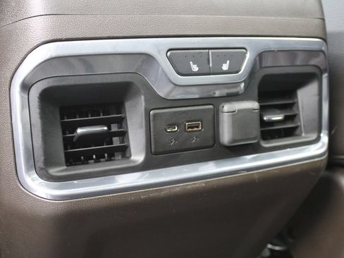 Used 2019 GMC Sierra 1500 Denali w/ Denali Ultimate Package AWD/4WD image 18
