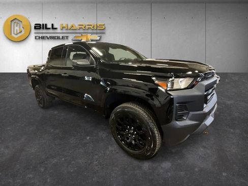 New 2026 Chevrolet Colorado W/T w/ WT Custom Package AWD/4WD image 11