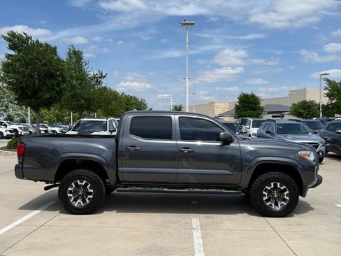 Used 2020 Toyota Tacoma SR AWD/4WD image 6