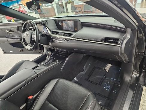 Used 2019 Lexus ES 350 w/ Premium Package image 8