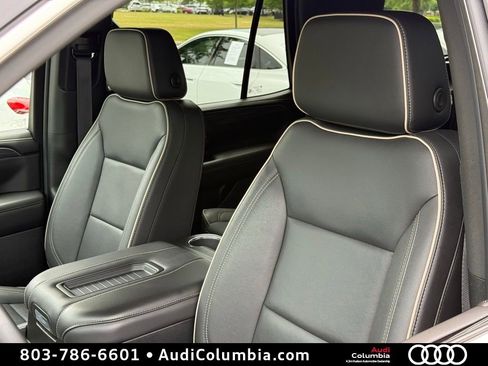 Used 2024 GMC Yukon SLT w/ SLT Premium Package AWD/4WD image 22