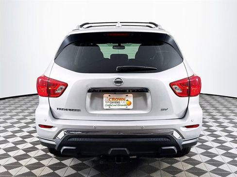 Used 2020 Nissan Pathfinder SV image 7