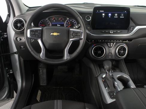 Used 2024 Chevrolet Blazer LT w/ Convenience Package image 11