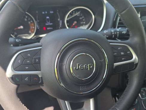 Used 2021 Jeep Compass Latitude AWD/4WD image 10