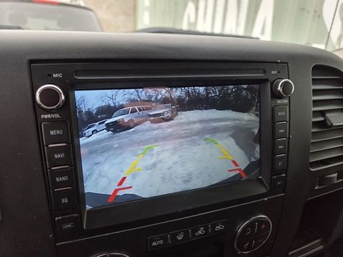 Used 2010 Chevrolet Silverado 1500 LT w/ Power Pack Plus image 11