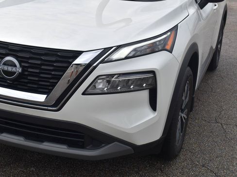 Used 2023 Nissan Rogue SV FWD image 18