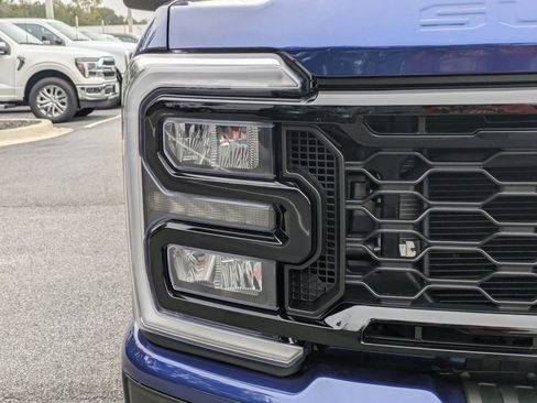 New 2026 Ford F250 Lariat w/ Black Appearance Package AWD/4WD image 10