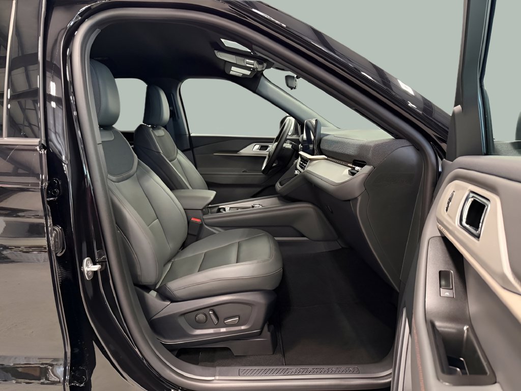 New 2027 Ford Explorer Active w/ Active Comfort Package AWD/4WD image 34