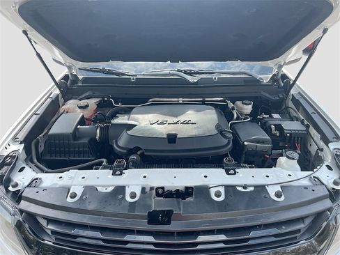 Used 2020 Chevrolet Colorado Z71 image 29