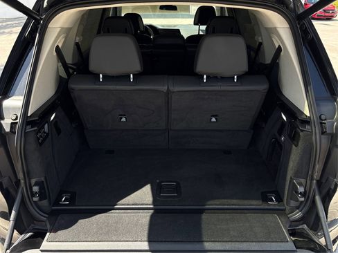 Used 2021 BMW X7 xDrive40i image 11