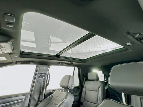 Used 2022 GMC Yukon Denali image 19