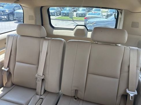 Used 2014 GMC Yukon XL Denali AWD/4WD image 14