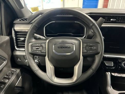 Used 2025 GMC Sierra 3500 Denali w/ Denali Reserve Package AWD/4WD image 15