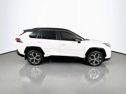 Certified 2025 Toyota RAV4 XSE AWD/4WD image 4
