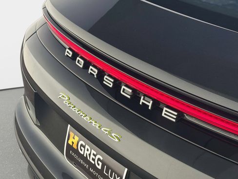 Used 2025 Porsche Panamera 4S AWD/4WD image 24
