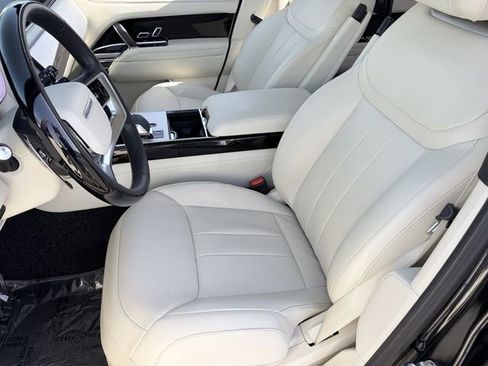 Used 2025 Land Rover Range Rover Autobiography AWD/4WD image 6