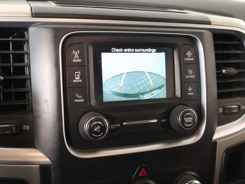 Used 2018 RAM 1500 Classic SLT image 6