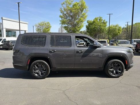 New 2026 Jeep Grand Wagoneer Limited AWD/4WD image 12