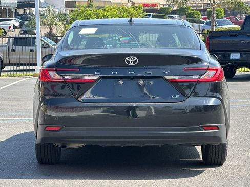 Used 2025 Toyota Camry LE image 4