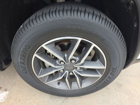 Used 2019 Jeep Grand Cherokee Limited image 34