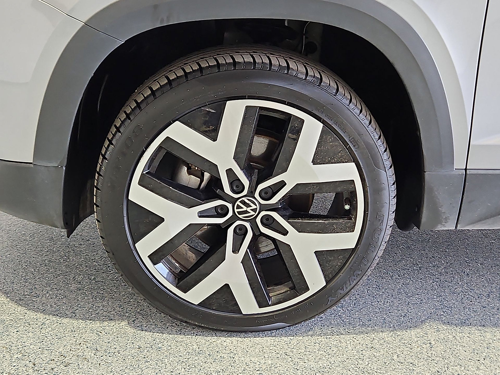 Certified 2023 Volkswagen Taos SEL AWD/4WD image 11
