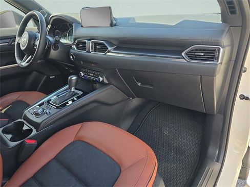 Used 2024 MAZDA CX-5 Carbon Edition image 17