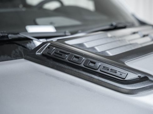 Used 2025 RAM 1500 Laramie w/ Night Edition image 21