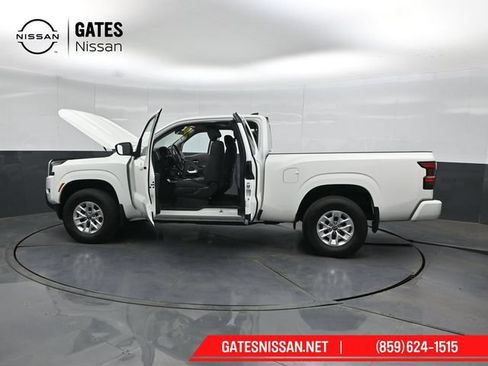 Used 2024 Nissan Frontier SV AWD/4WD image 50