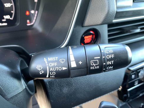 Certified 2023 Honda Pilot Elite image 20