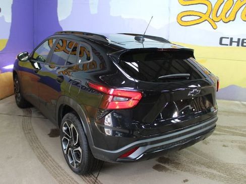 Used 2025 Chevrolet Trax RS image 6