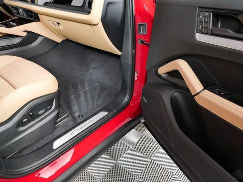 New 2026 Porsche Cayenne AWD/4WD image 26