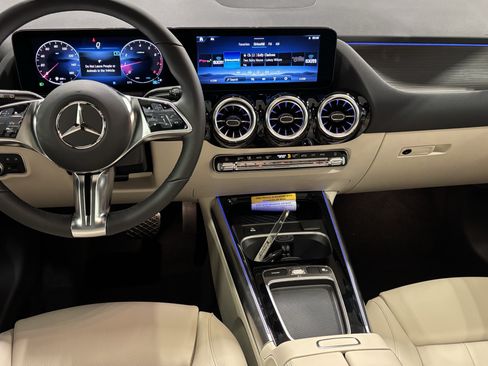 New 2026 Mercedes-Benz GLA 250 image 17