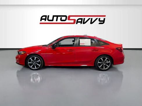 Used 2025 Honda Civic Sport Touring image 4