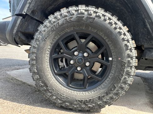 Used 2025 Jeep Wrangler Unlimited Sport S 4xe AWD/4WD image 19