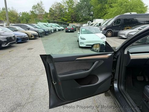 Used 2023 Tesla Model Y Long Range image 10