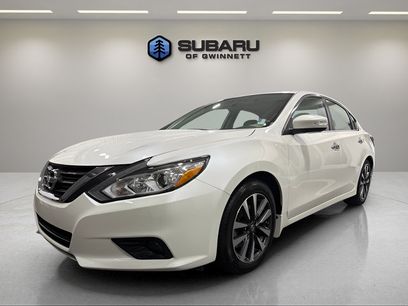 Used 2016 Nissan Altima 2.5 SL w/ 2.5 Technology Package