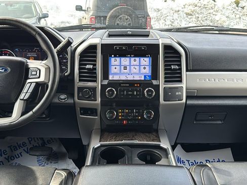 Used 2019 Ford F250 Lariat w/ Lariat Ultimate Package image 16